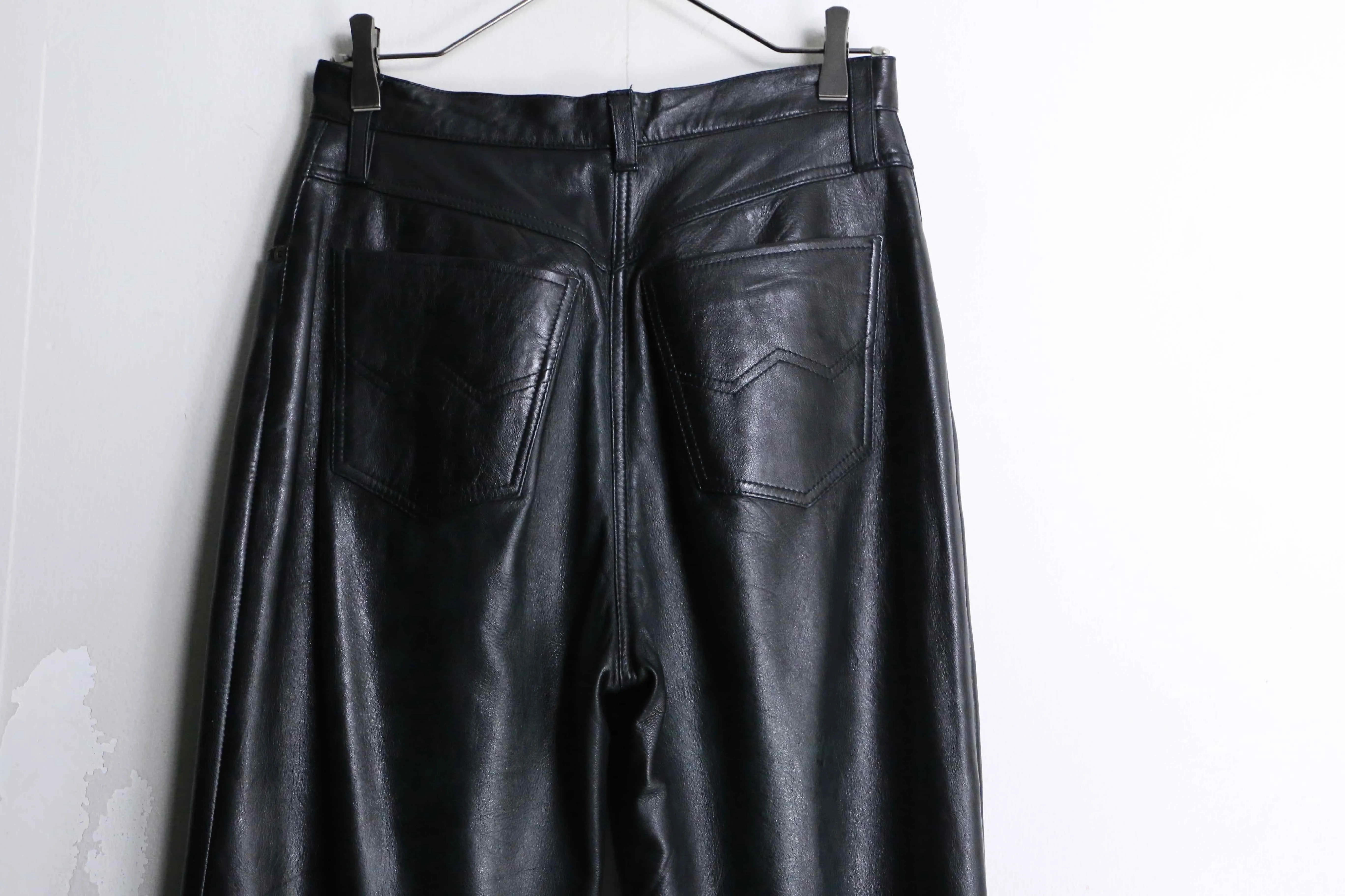 black color straight silhouette leather pants