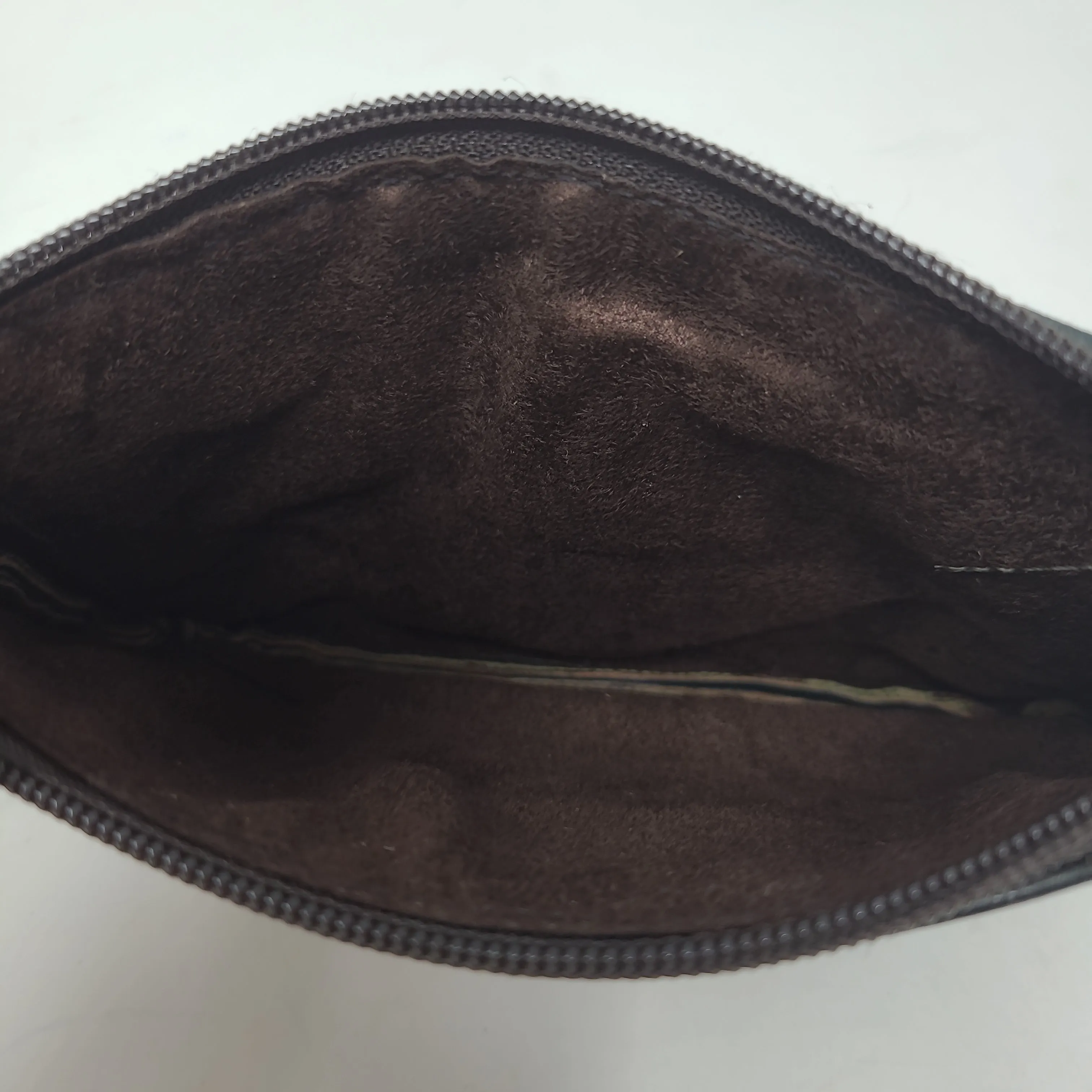 MEDIUM MOROCCAN LEATHER STUDDED CLUTCH BLACK